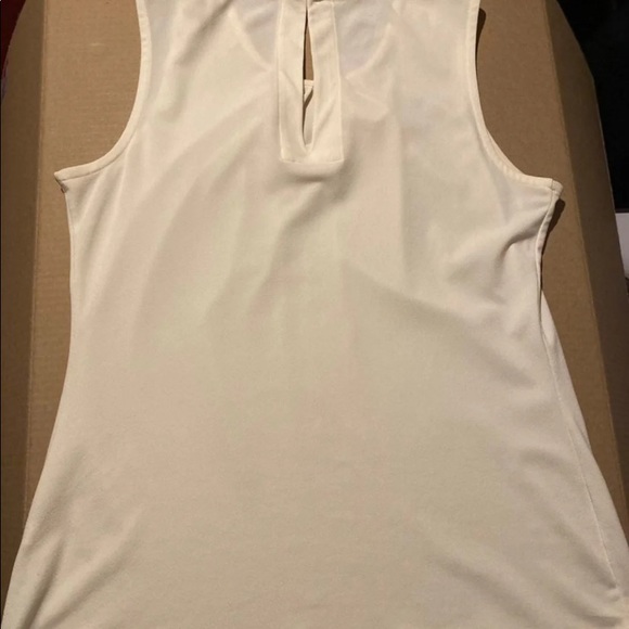 Blousy Tank - Picture 6 of 6